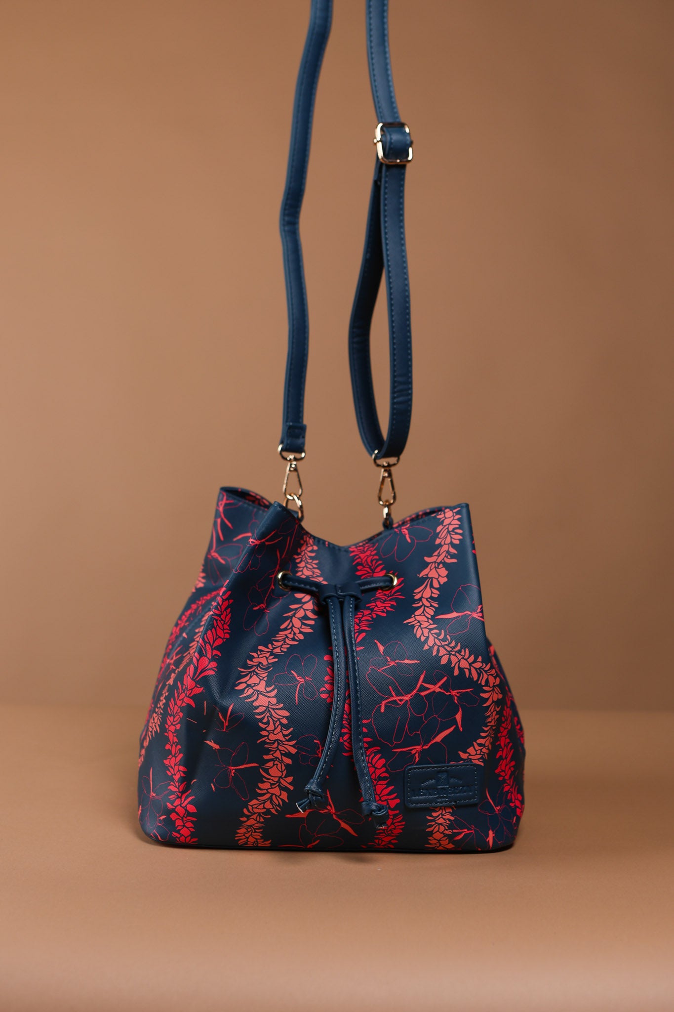 Pakeke Bag | Ginger Lei Navy – LexBreezy Hawaii Pakeke Bag | Ginger Lei Navy – LexBreezy Hawaii