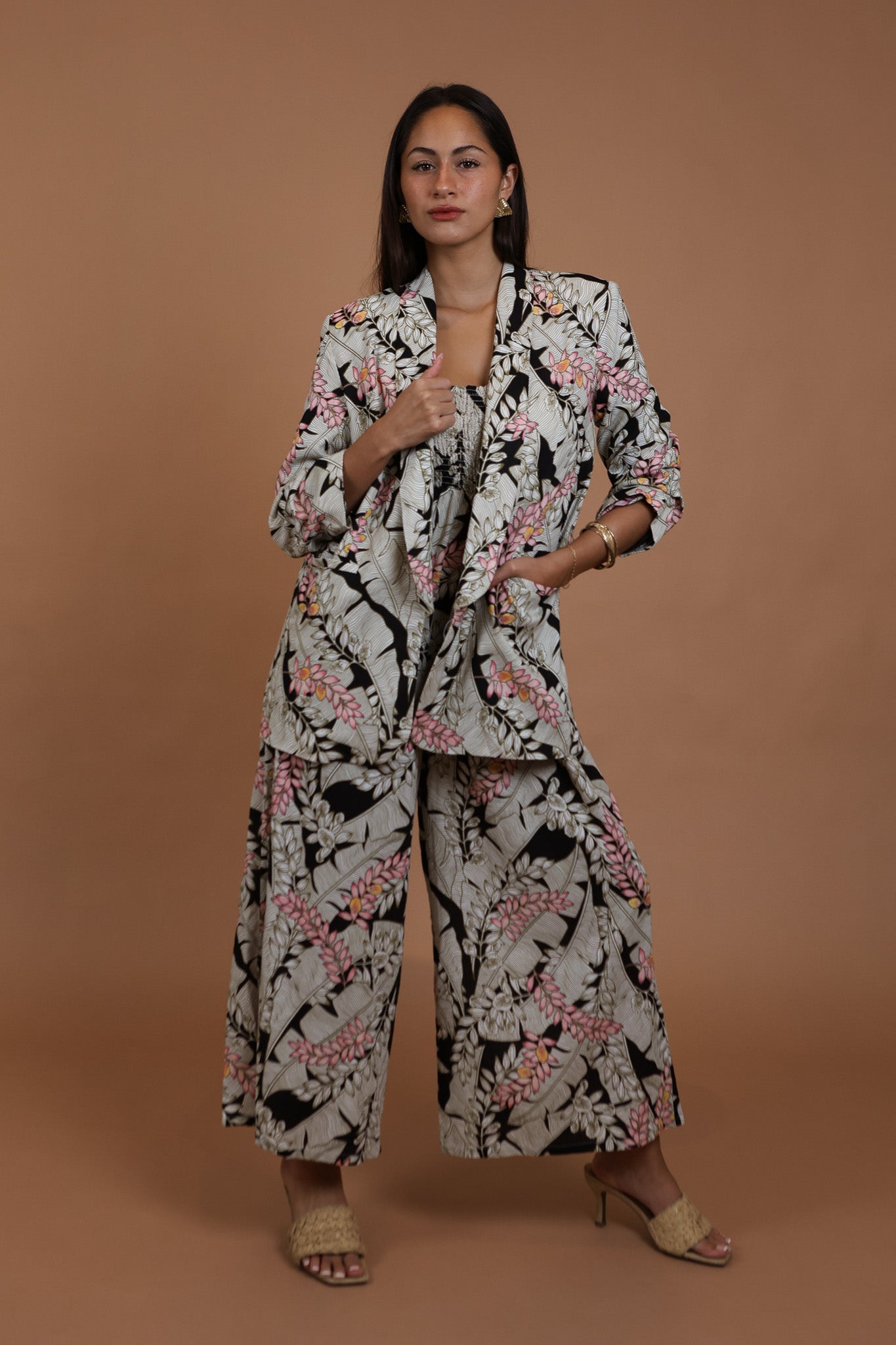 Blazer Cardigan | Shell Banana Black – LexBreezy Hawaii