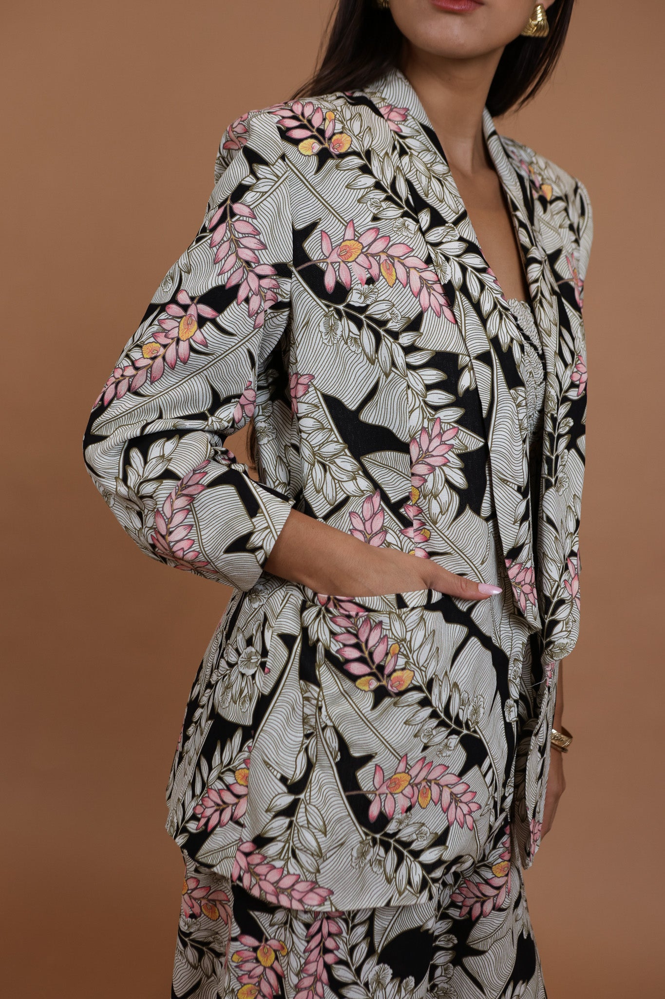 Blazer Cardigan | Shell Banana Black – LexBreezy Hawaii