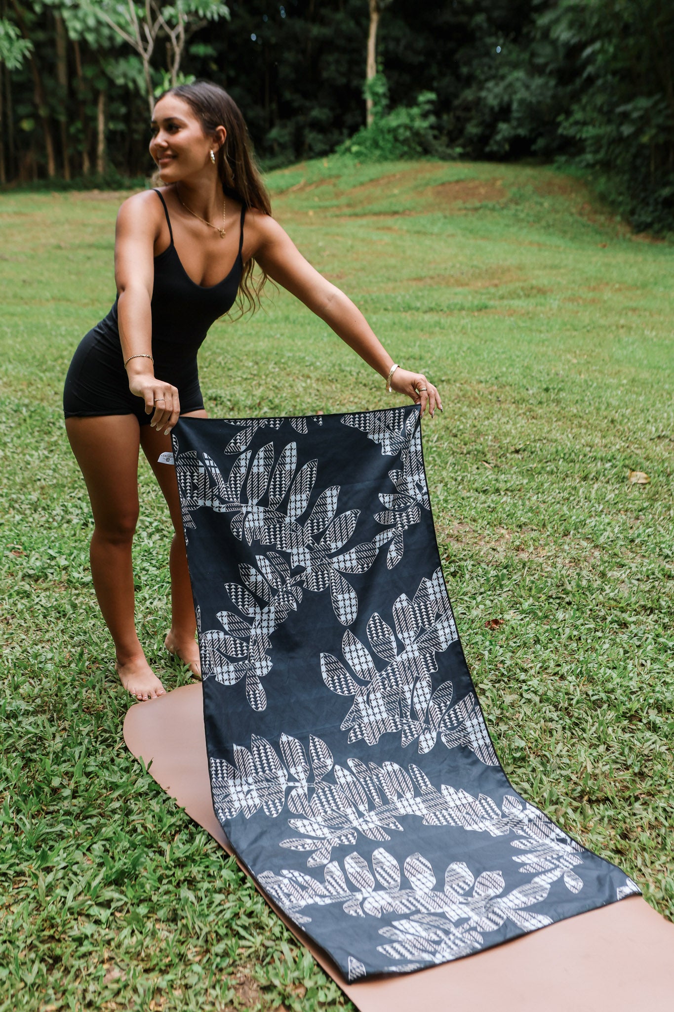 Microfiber Towel | Palaka Black – LexBreezy Hawaii