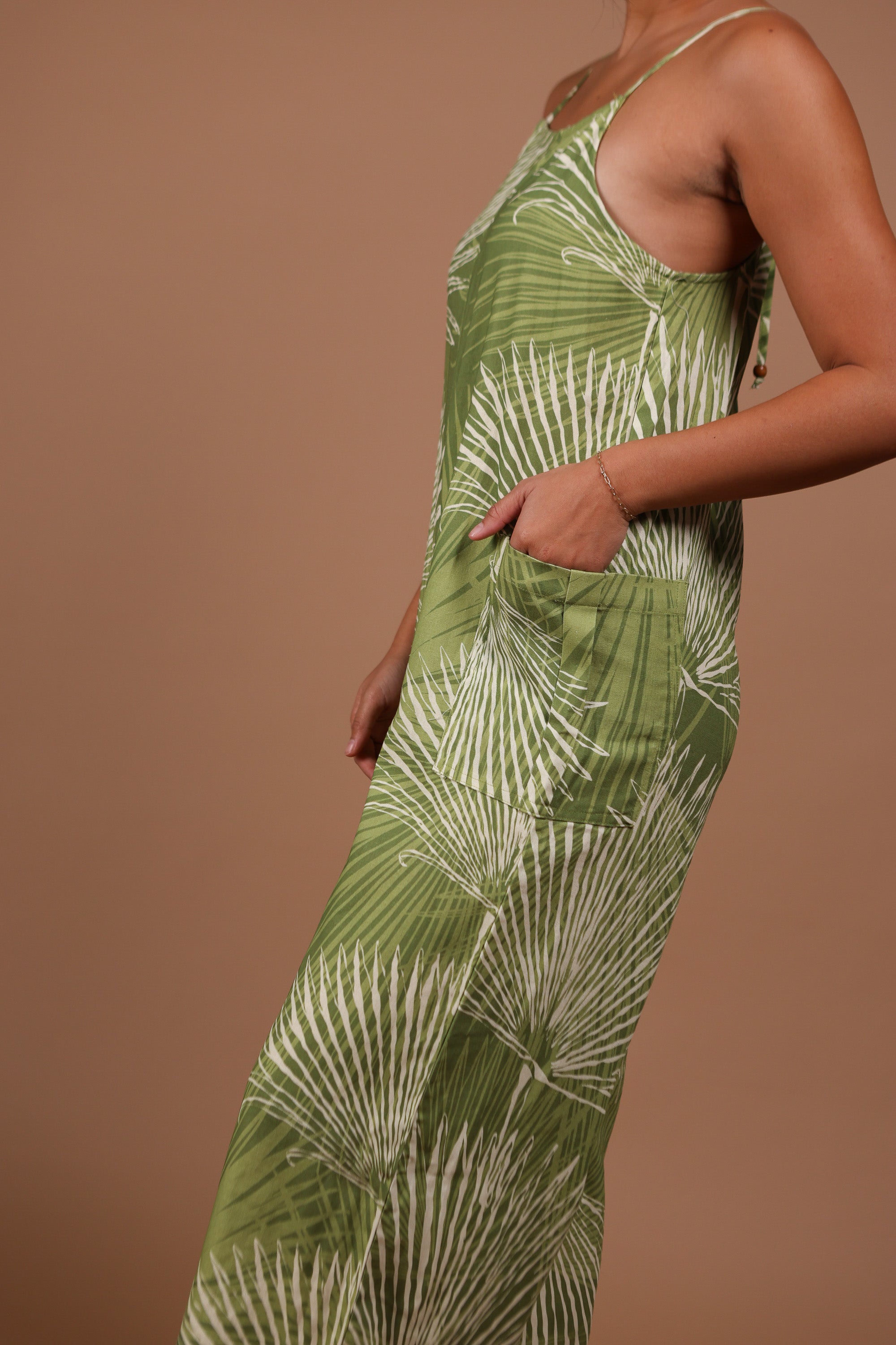 Kiana Jumper | Loulu Palm Green – LexBreezy Hawaii