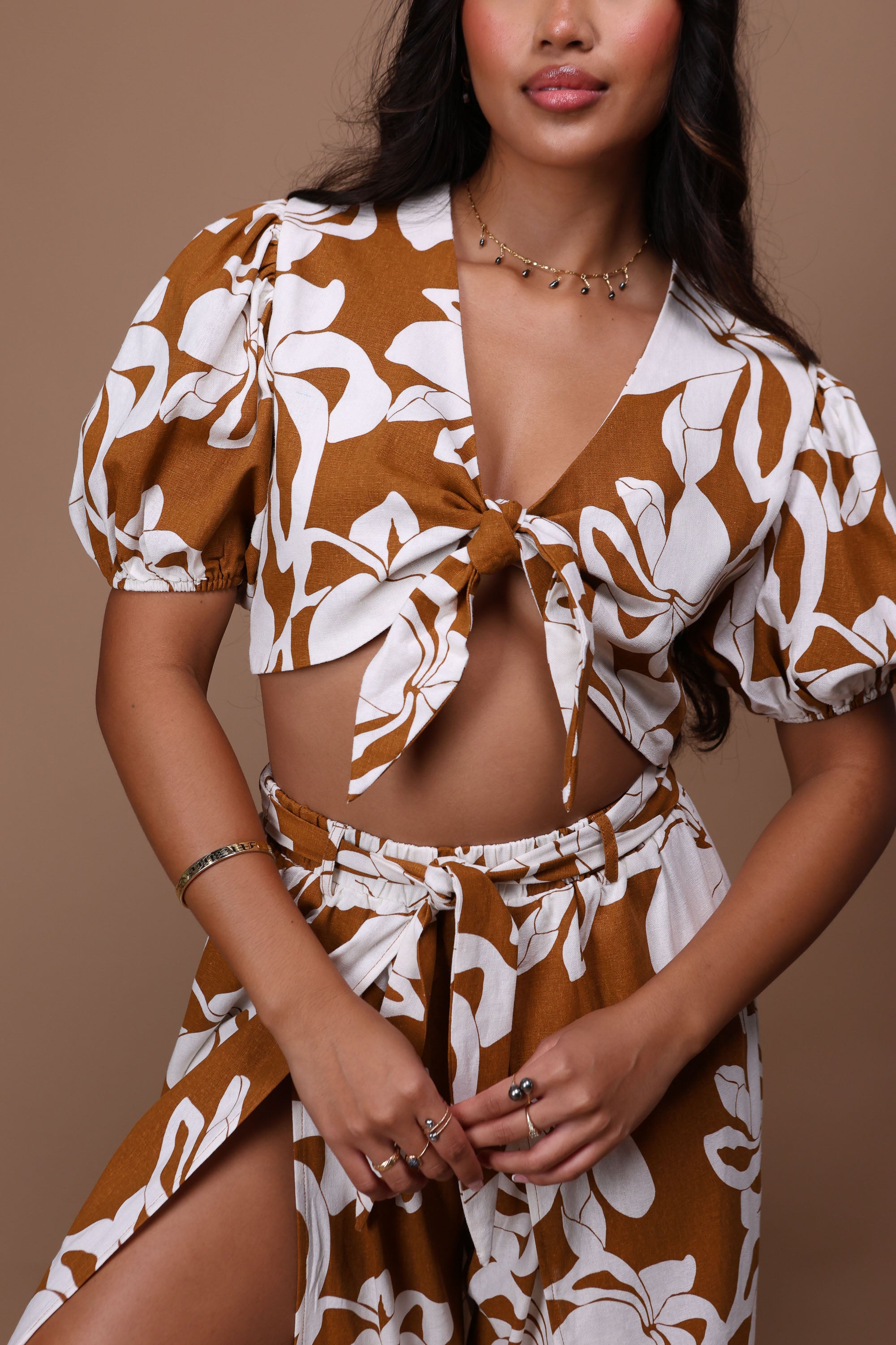 ラッセルノ セットアップ XL 6 フラワー　ペイズリー Breezy Resort Set | Puakenikeni Brown – LexBreezy Hawaii