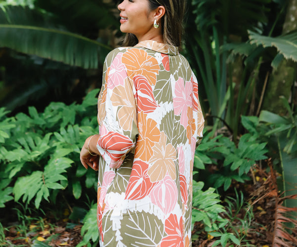 loose dress of hawaiian origin with bright colors Aloha Button Down Dress Linen