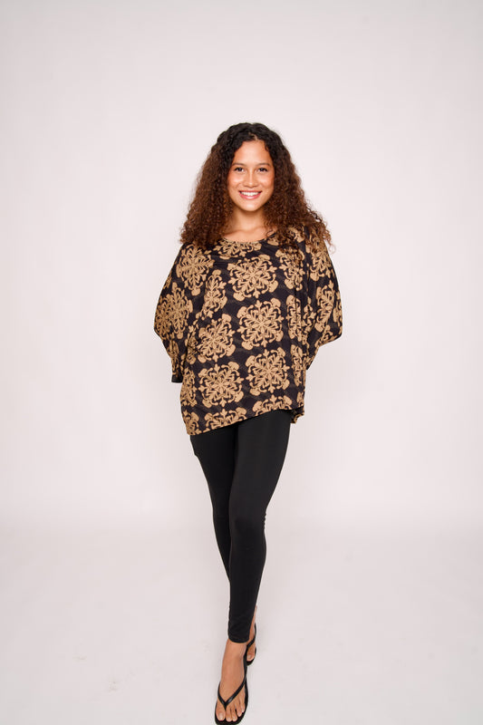 Makuahine Blouse | Puakenikeni Quilt Black/Gold (Kala Mai)