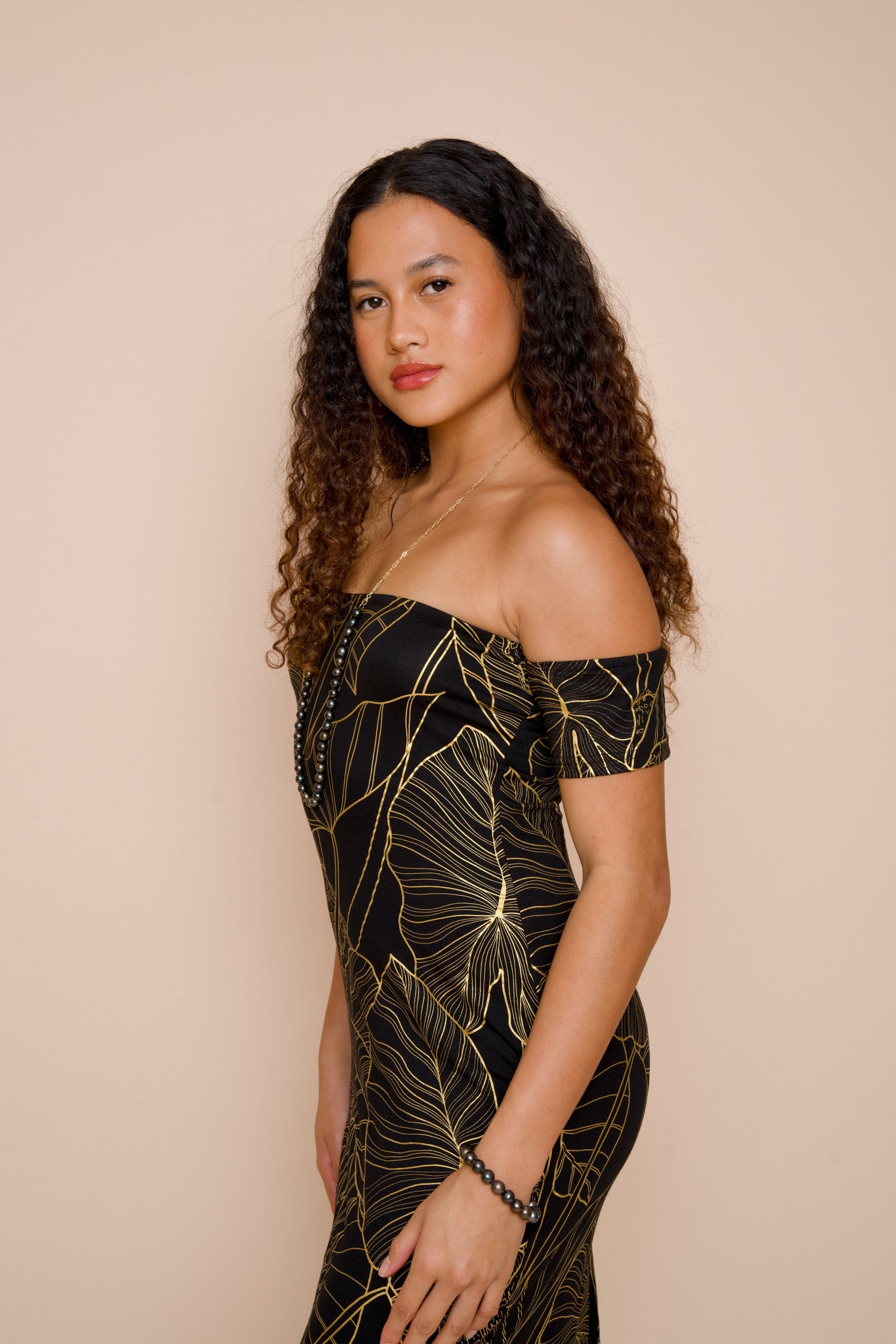 Long Ku'uipo Dress | Kalo Black/Metallic Gold – LexBreezy Hawaii